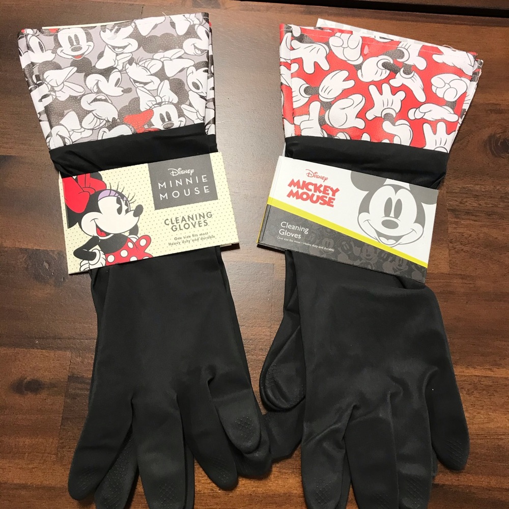 Mickey and Minnie Cleaning Gloves